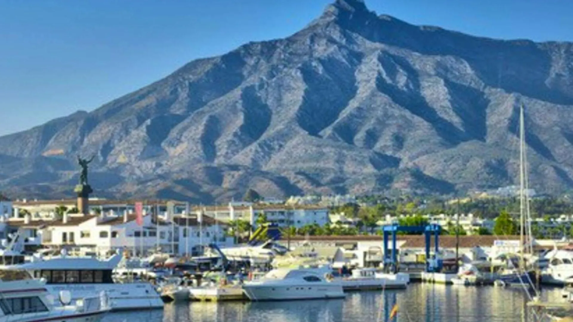 Charming Apartment In Puerto Banus, Marbella, With Pool  Marbella