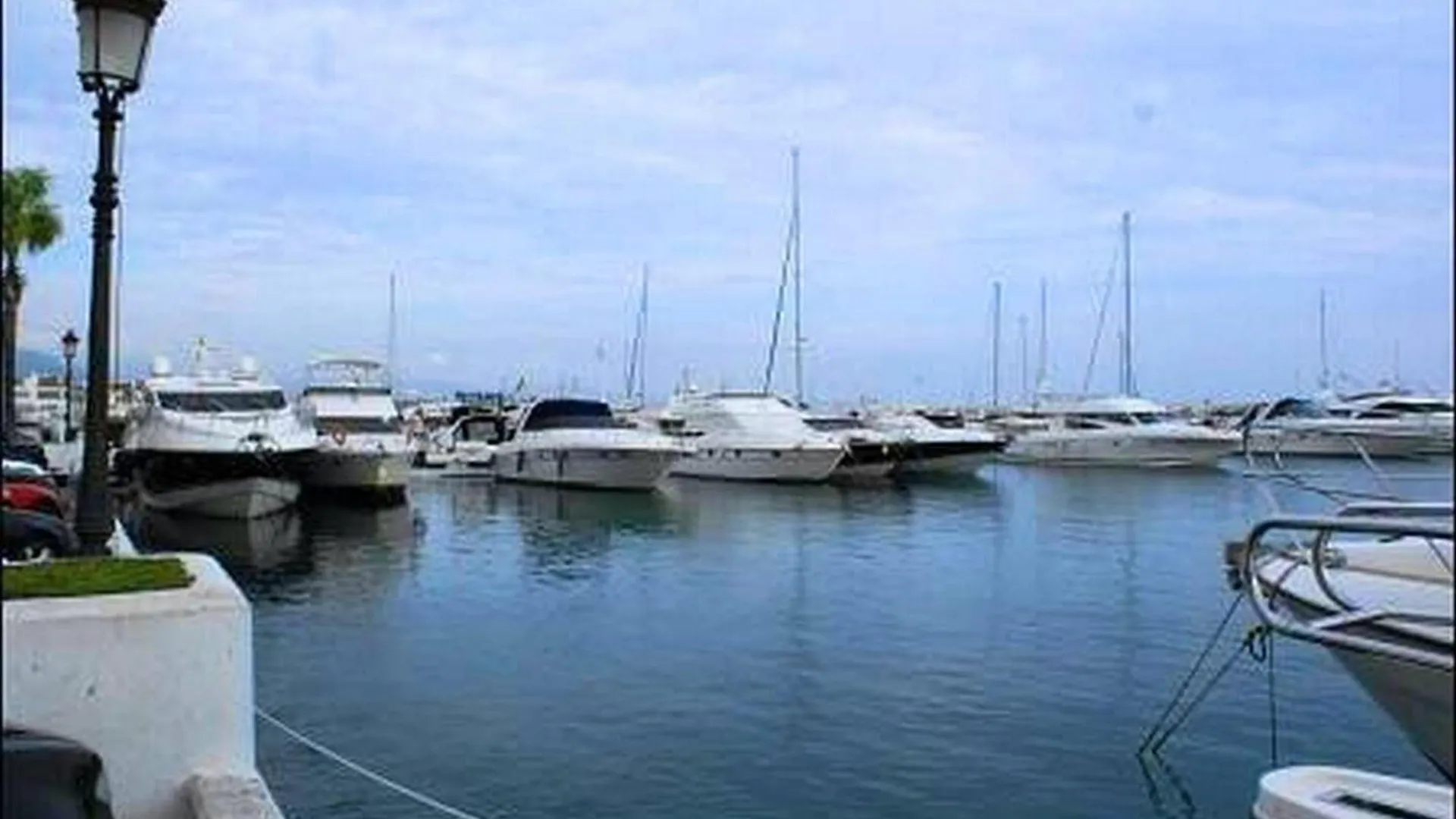 Charming Apartment In Puerto Banus, Marbella, With Pool Marbella