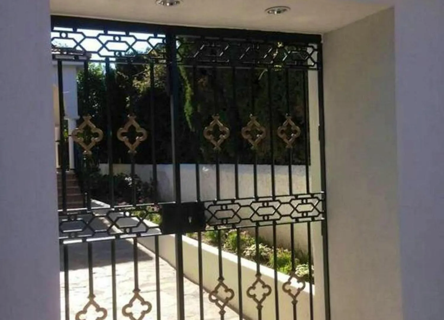 Charming Apartment In Puerto Banus, Marbella, With Pool Marbella