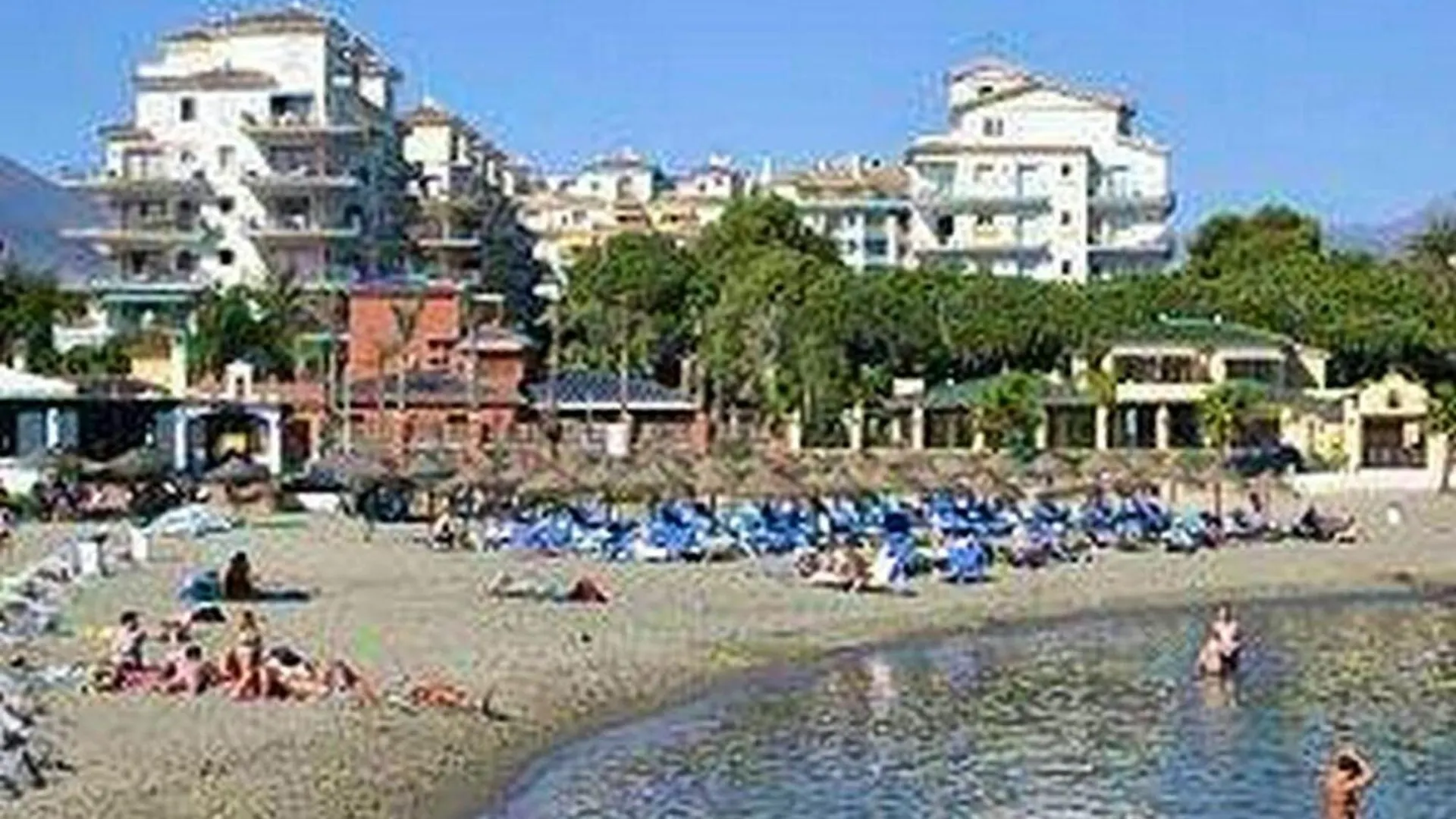 Charming Apartment In Puerto Banus, Marbella, With Pool